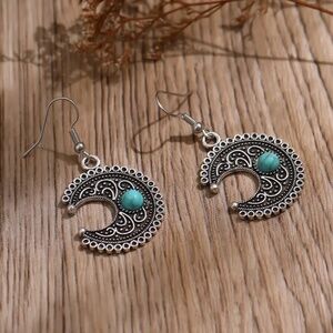 **VERITY* Silver x Turquoise Moon Fashion Dangle Earrings